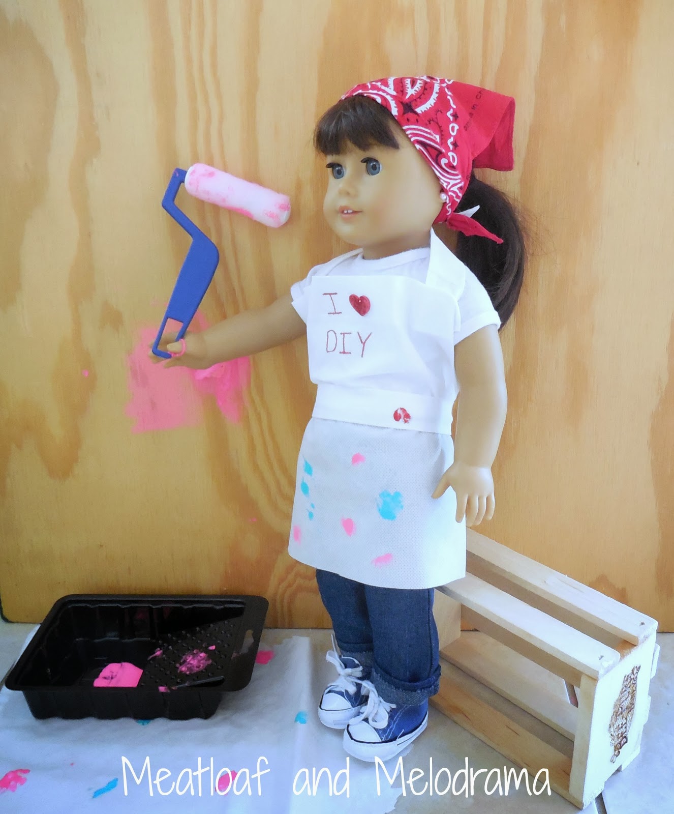 DIY no sew doll apron and paint