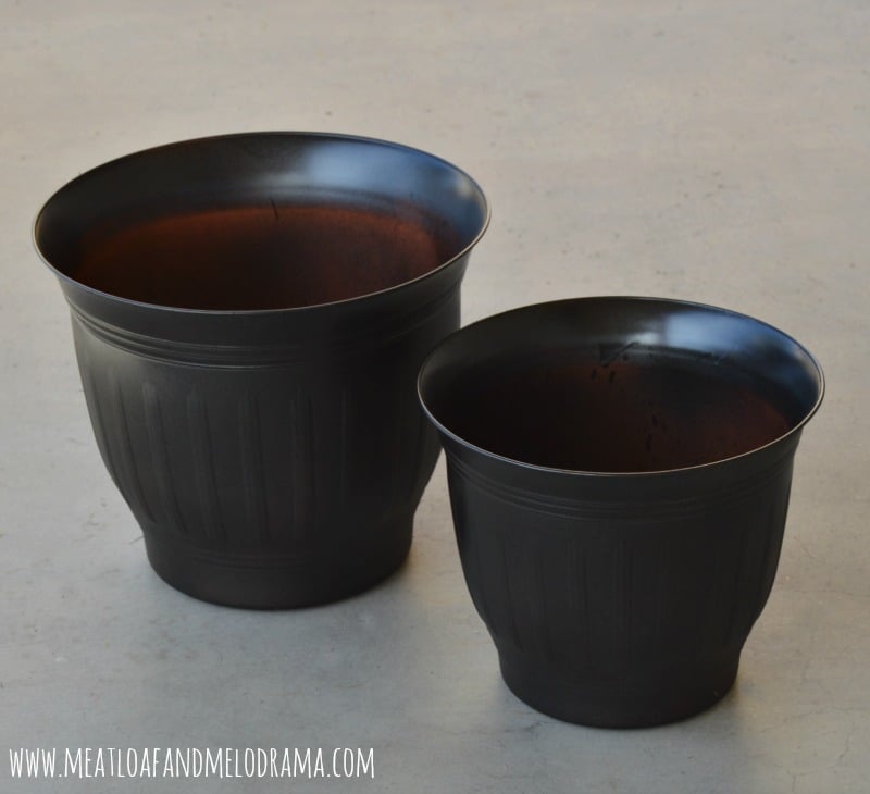 terra cotta planters painted with oil rubbed bronze spray paint