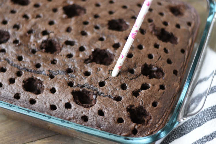 poke holes in chocolate cake to make poke cake