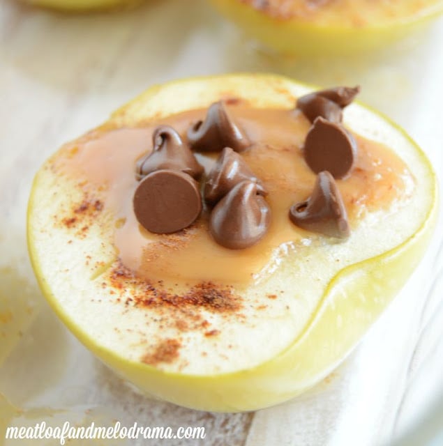 baked apples with melted caramel and chocolate chips