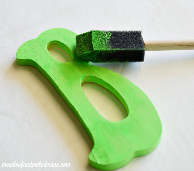 paint-letters-neon-green-for-halloween