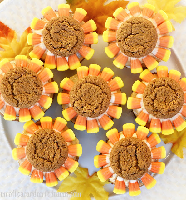 gingersnaps-and-candy-corn-flowers-on-cupcakes