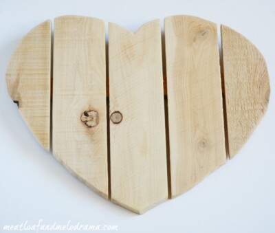 DIY Valentine Door Hanger - Meatloaf and Melodrama