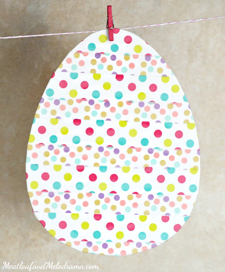 washi-tape-polka-dot-egg-garland