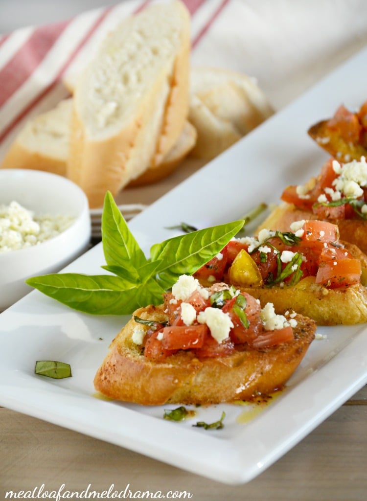 tomato-bruschetta-gorgonzola