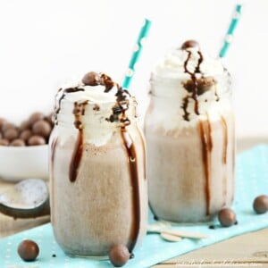 easy-whoppers-malted-milkshakes