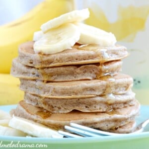 easy-banana-cinnamon-pancakes-breakfast