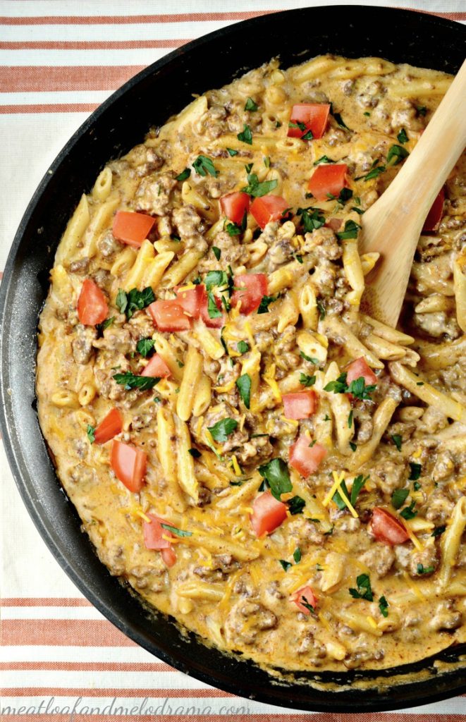 one-pot-chipotle-cheeseburger-mac-easy-dinner