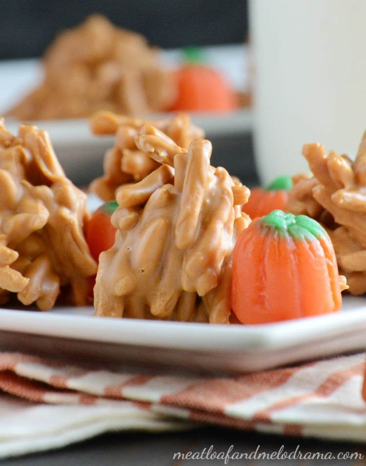 no bake cookies with chow mein noodles and pumpkins