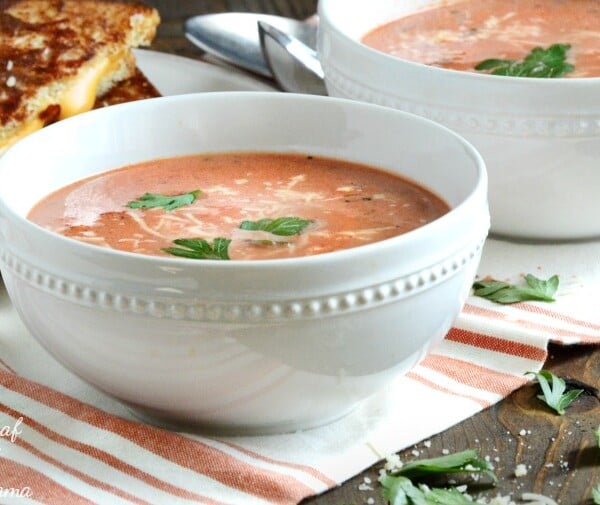 easy-creamy-tomato-basil-soup-recipe