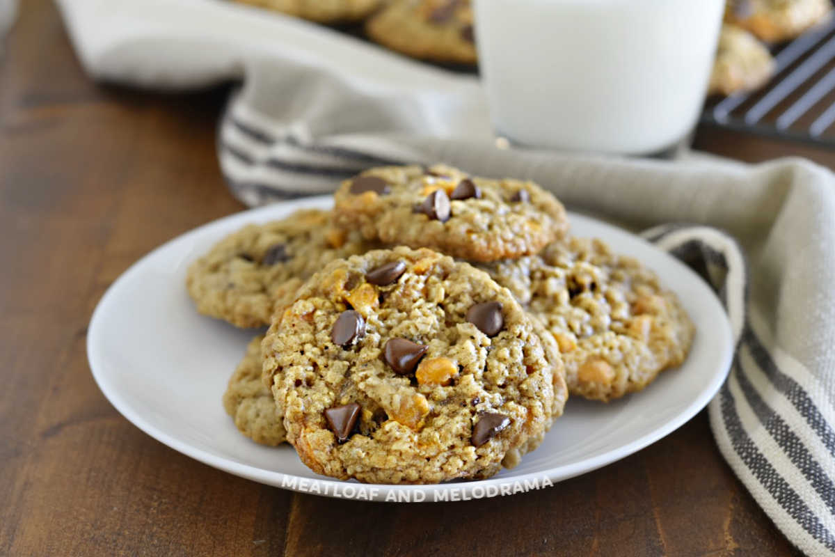 oatmeal-butterscotch-chocolate-chip-cookies-stacked-milk