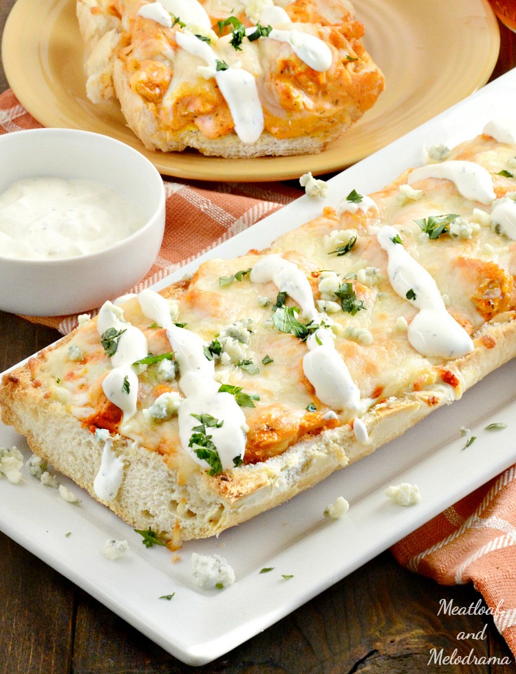 easy-buffalo-french-bread-pizza-plated