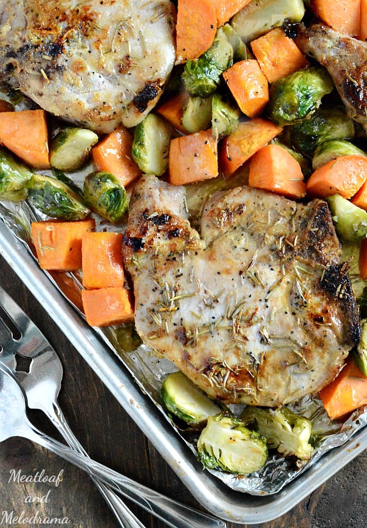 one-sheet-pan-maple-dijon-pork-chops-vegetables-fall-dinner