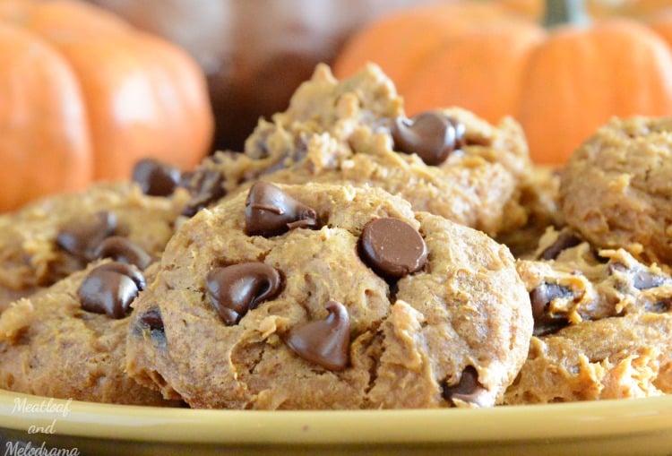 pumpkin-spice-chocolate-chip-cookies-cake-mix