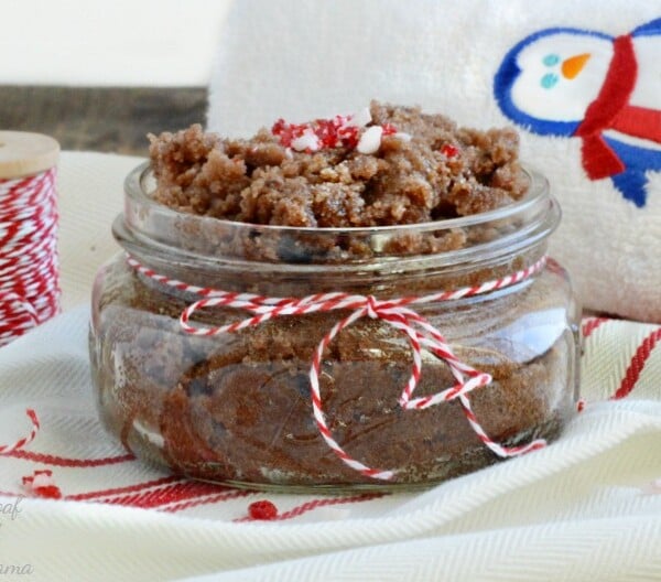 chocolate-peppermint-sugar-scrub-recipe