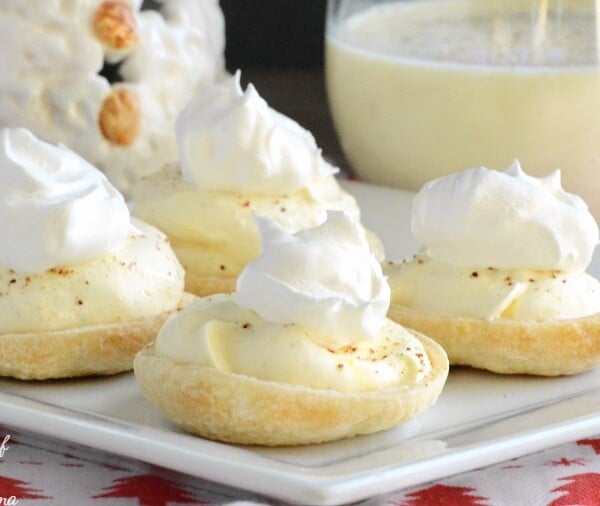 easy-eggnog-mini-pies-dessert