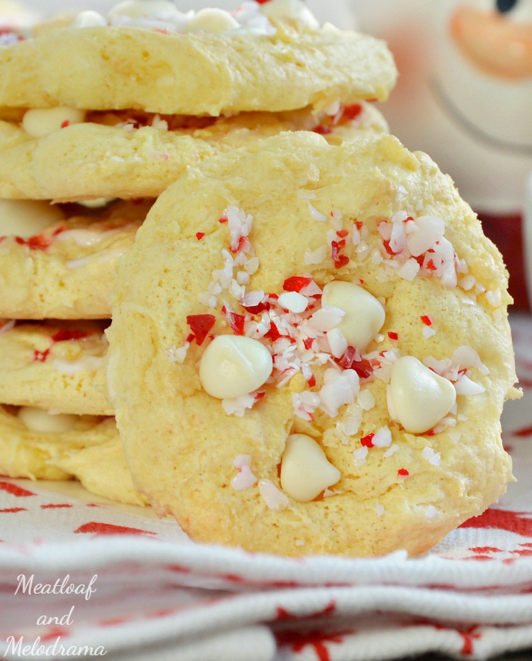 easy-white-chocolate-peppermint-crunch-cookies-cake-mix