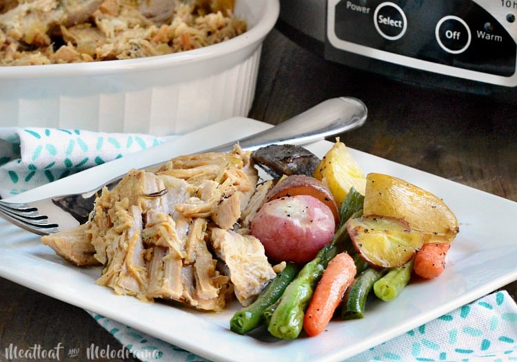 Easy Crockpot Christmas Candy - Meatloaf and Melodrama