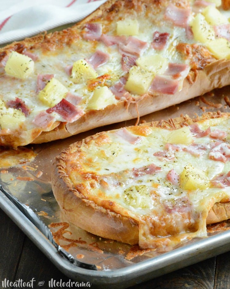 easy-hawaiian-french-bread-pizza-baked