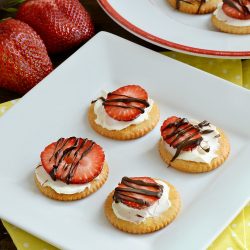 chocolate drizzled strawberry ritz crackers