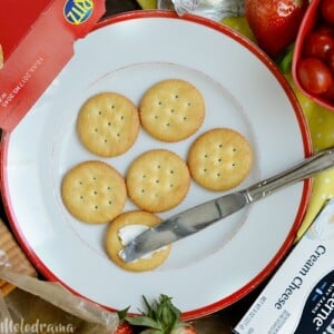 how to make easy appetizers with ritz crackers and cream cheese