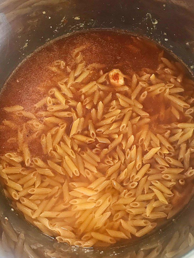 instant pot chicken enchilada pasta in pressure cooker