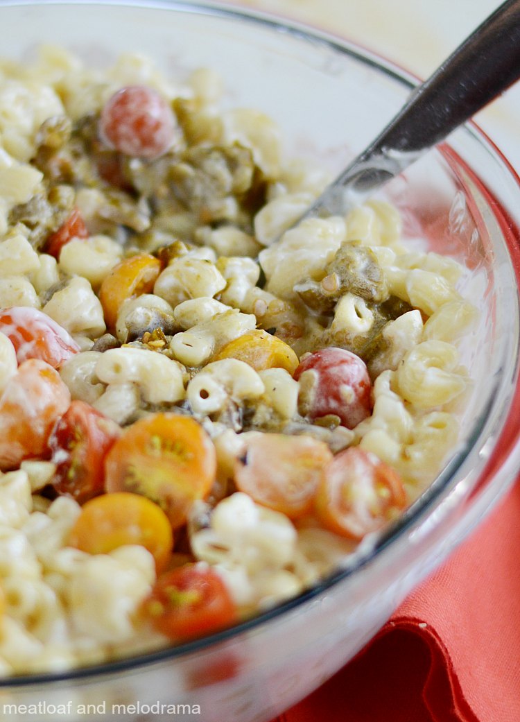 mix tomatoes and peppers with macaroni salad