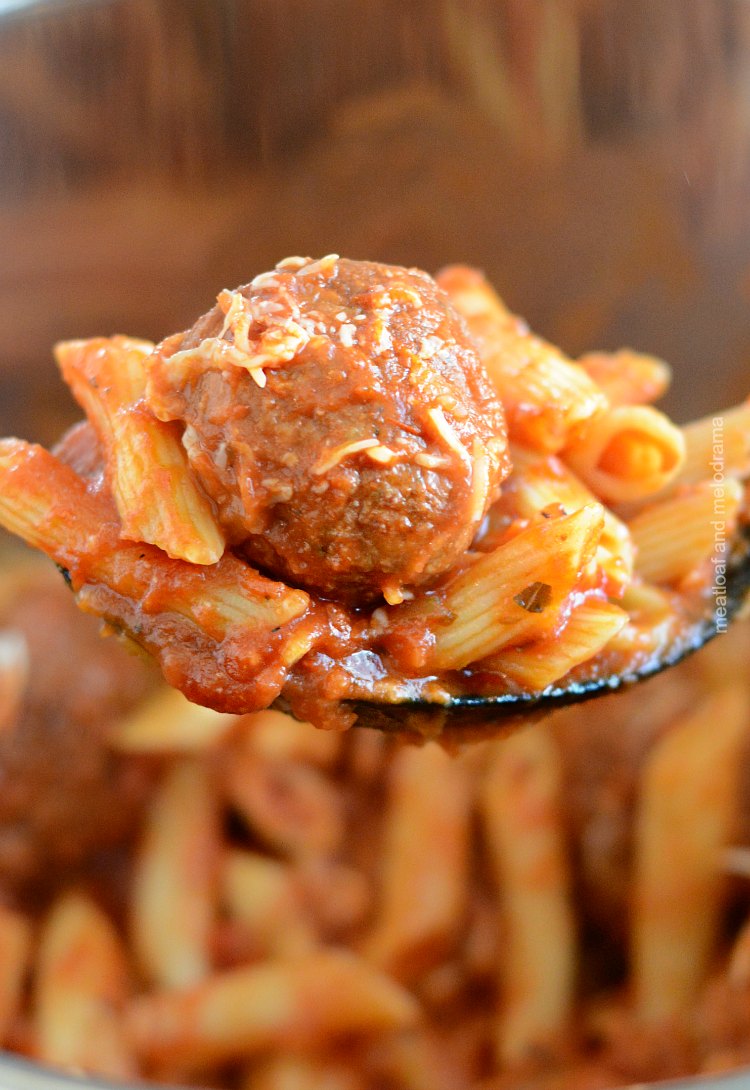 instant pot pasta and meatballs on spoon