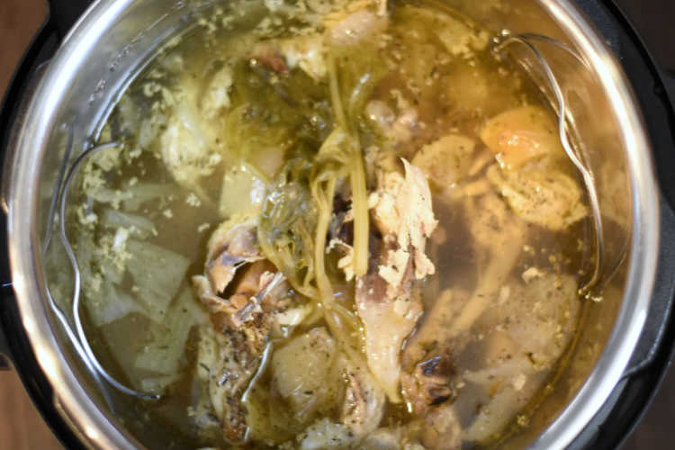 chicken stock and carcass in instant pot 