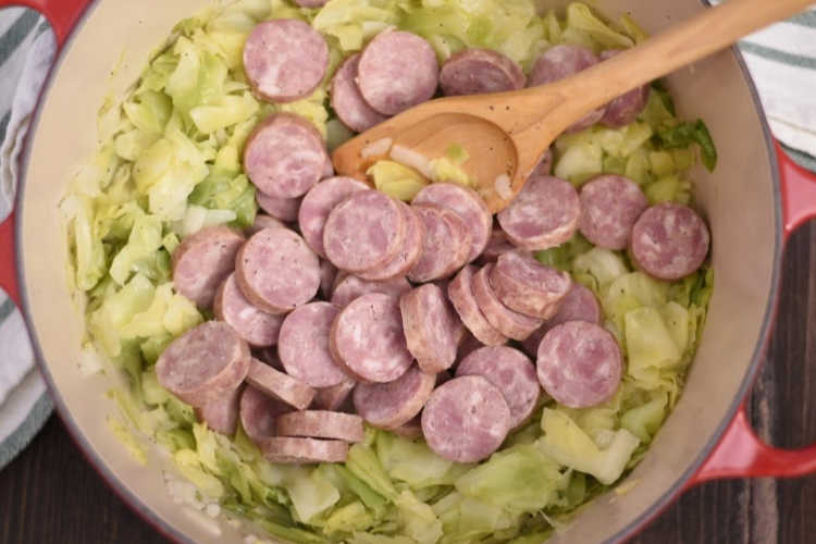 how to fry kielbasa and cabbage in skillet dutch oven