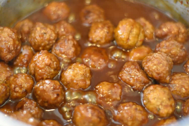 sweet chili sauce and grape jelly meatballs in instant pot