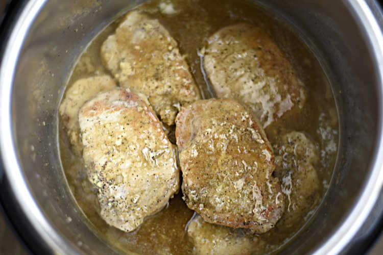 pork chops and gravy in instant pot