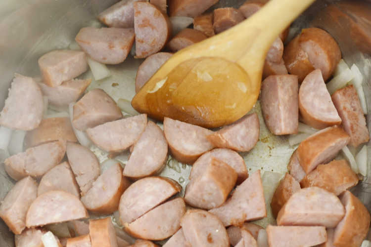 cook smoked sausage slices with onions in the instant pot