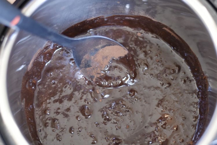 stir cocoa powder with water in instant pot