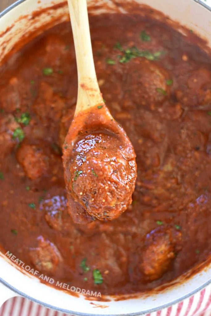 meatballs in spaghetti sauce in dutch oven