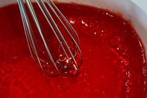 mix jello with whisk