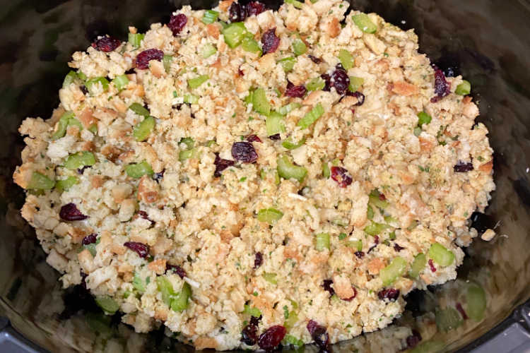 stuffing mix with cranberries and celery in crock pot