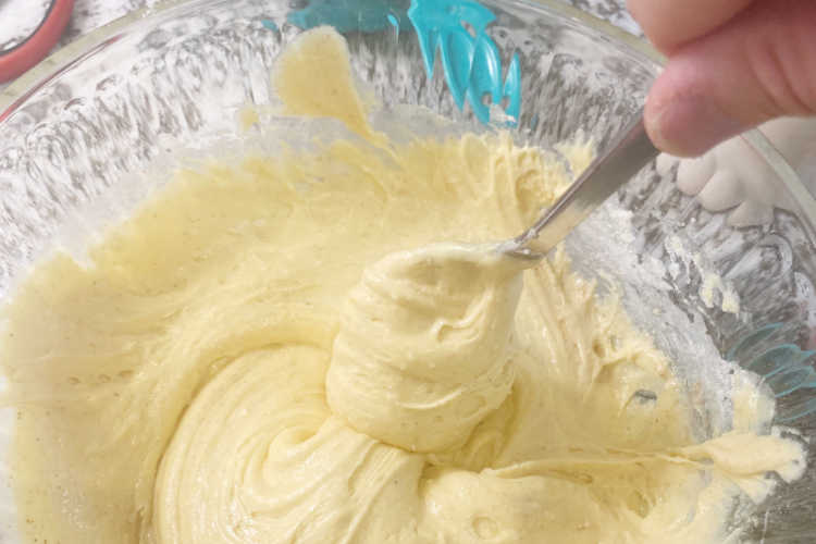 mix eggnog and cake mix together