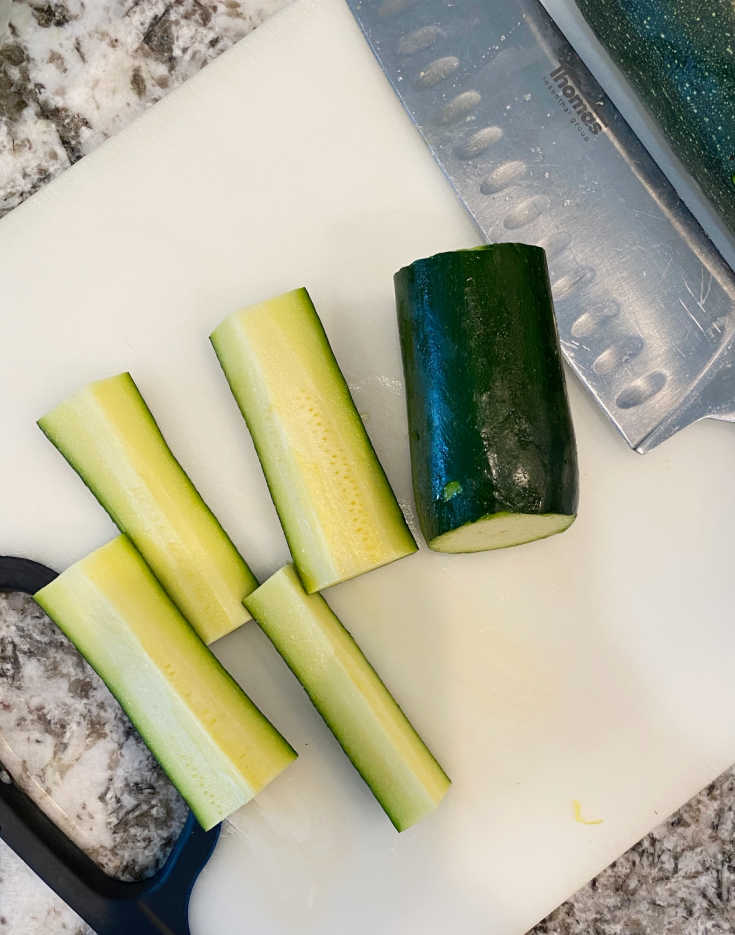 cut zucchini spears