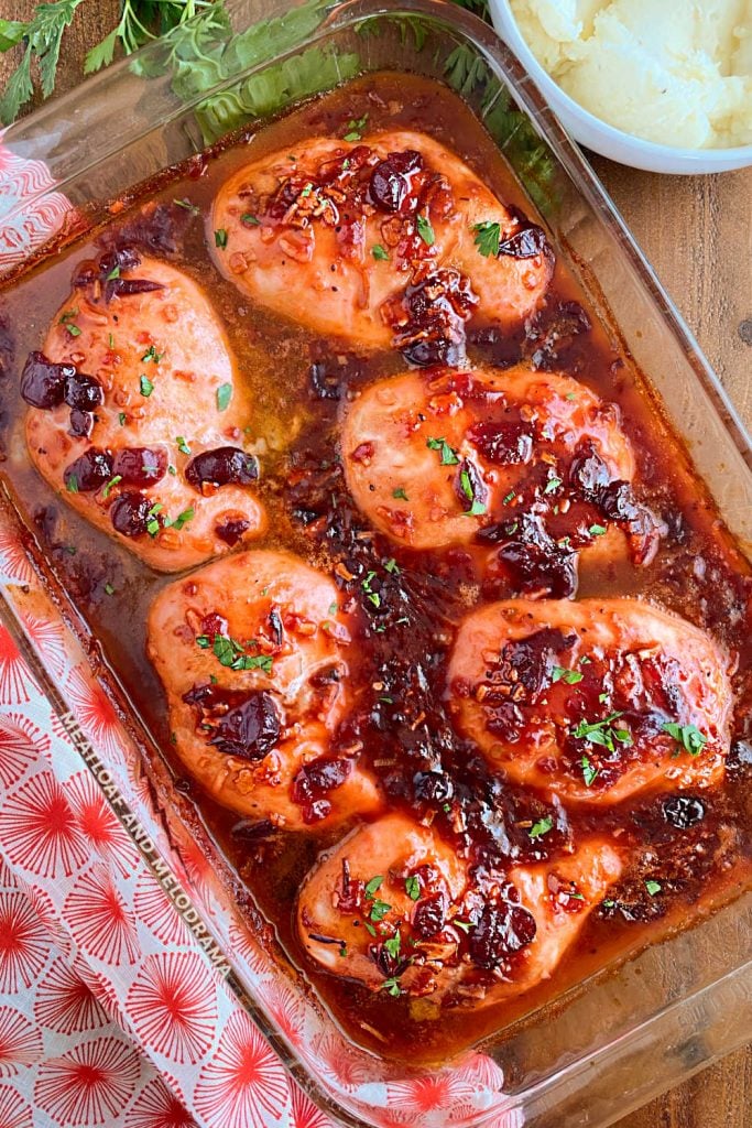 cranberry catalina chicken in baking dish