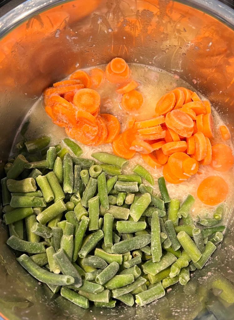 green beans, carrots, rice and turkey in instant pot