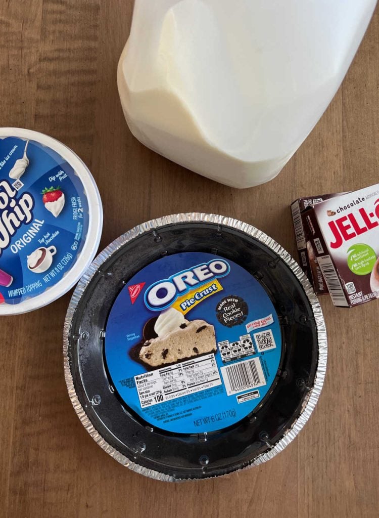 oreo pie crust, cool whip whipped topping, milk and jello instant pudding box