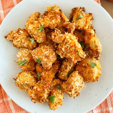 plate of air fryer buffalo chicken nuggets with panko bread crumbs