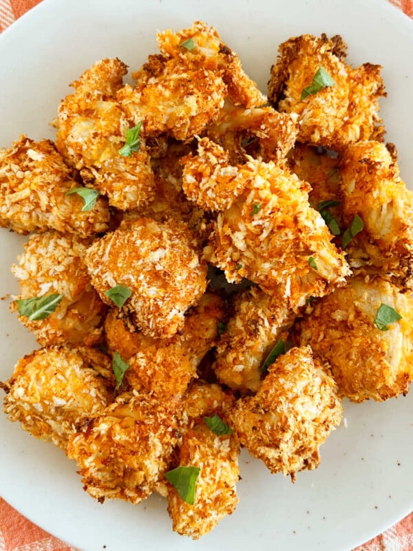 plate of air fryer buffalo chicken nuggets with panko bread crumbs