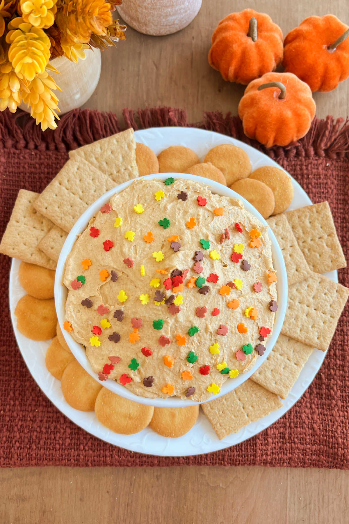 https://www.meatloafandmelodrama.com/wp-content/uploads/2022/09/pumpkin-pie-dip-recipe.jpeg