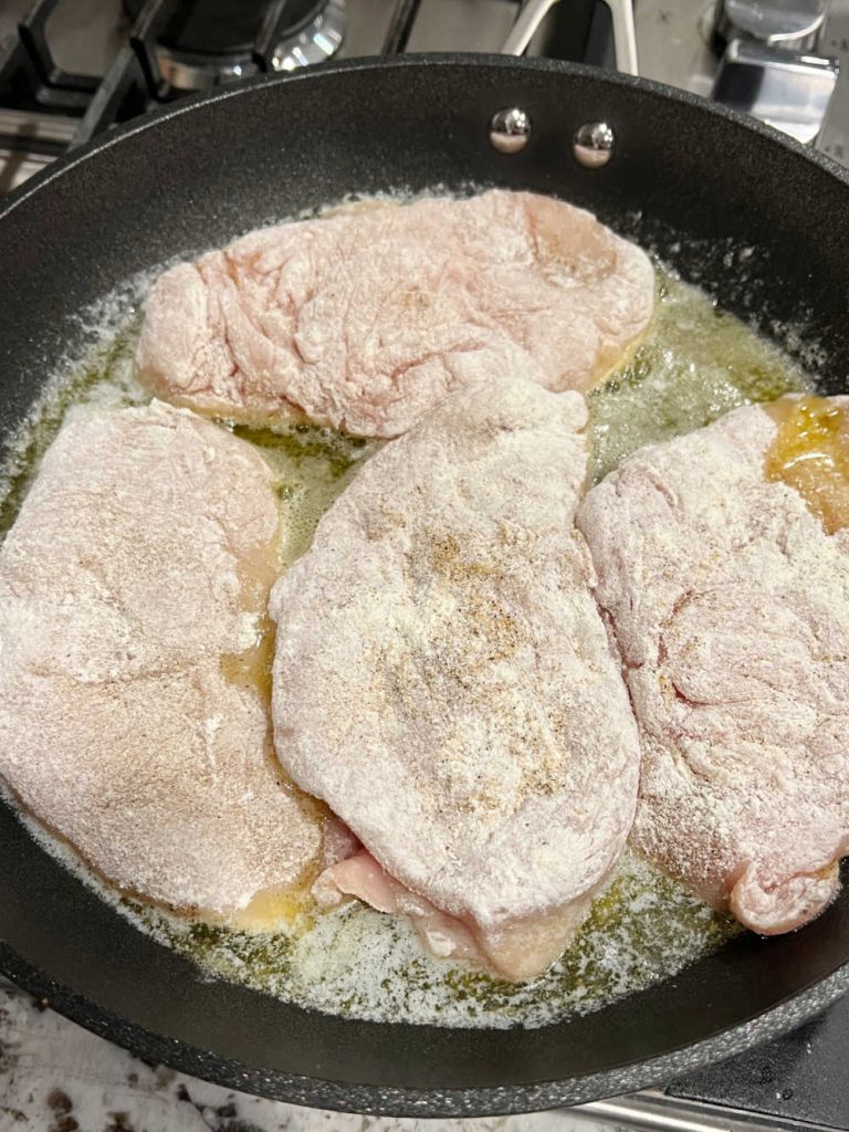 cook chicken cutlets in skillet