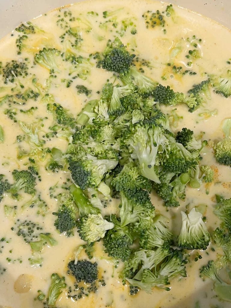 add broccoli florets to soup