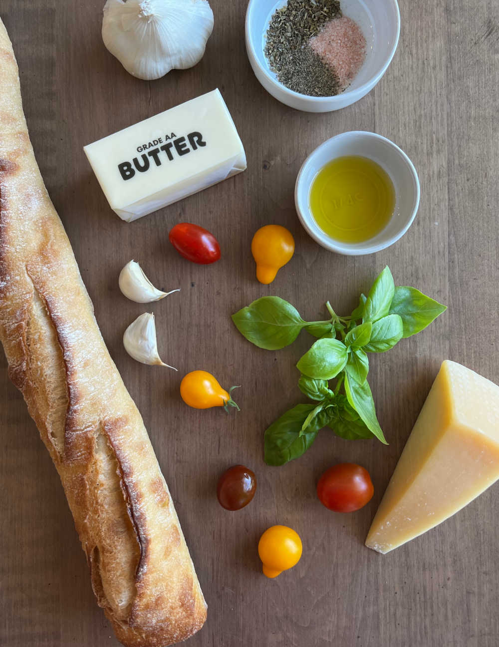 Easy Bruschetta with Tomato and Basil - Meatloaf and Melodrama