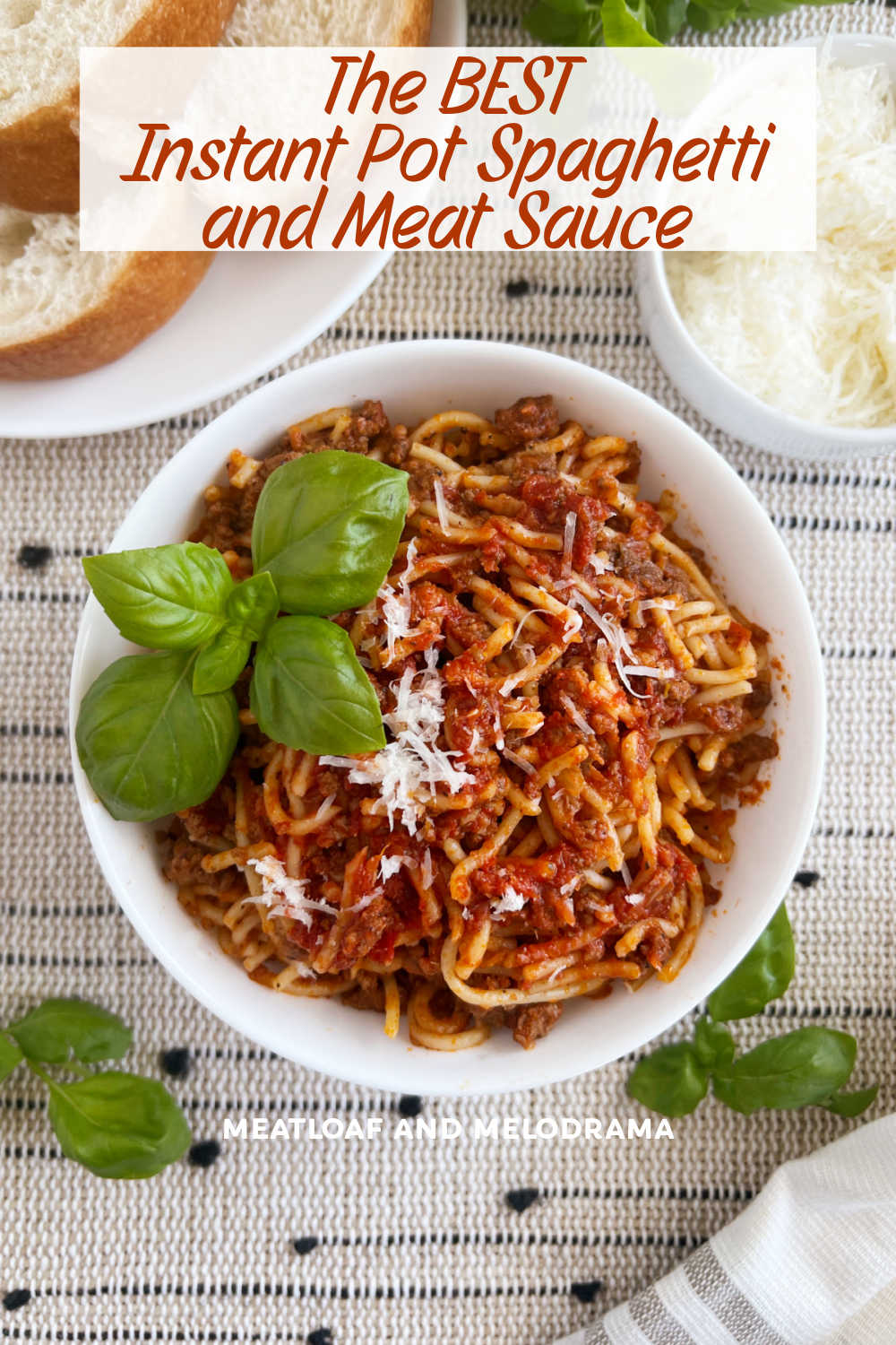Instant Pot Spaghetti and Meat Sauce with spaghetti noodles, ground beef and pasta sauce is an easy dinner perfect for busy weeknights. This easy Instant Pot spaghetti recipe is a family favorite ready in just 30 minutes! via @meamel