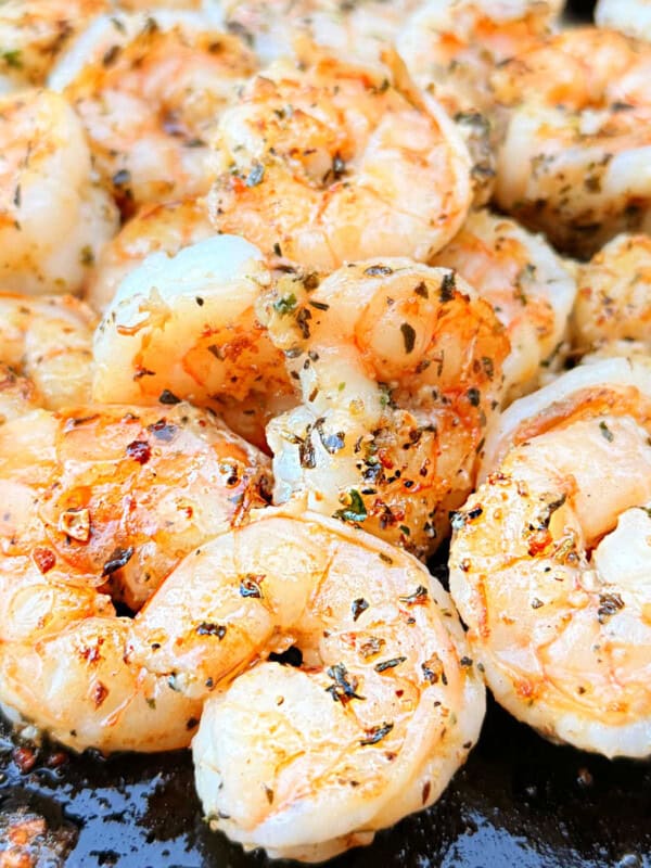 cooked shrimp on blackstone griddle.